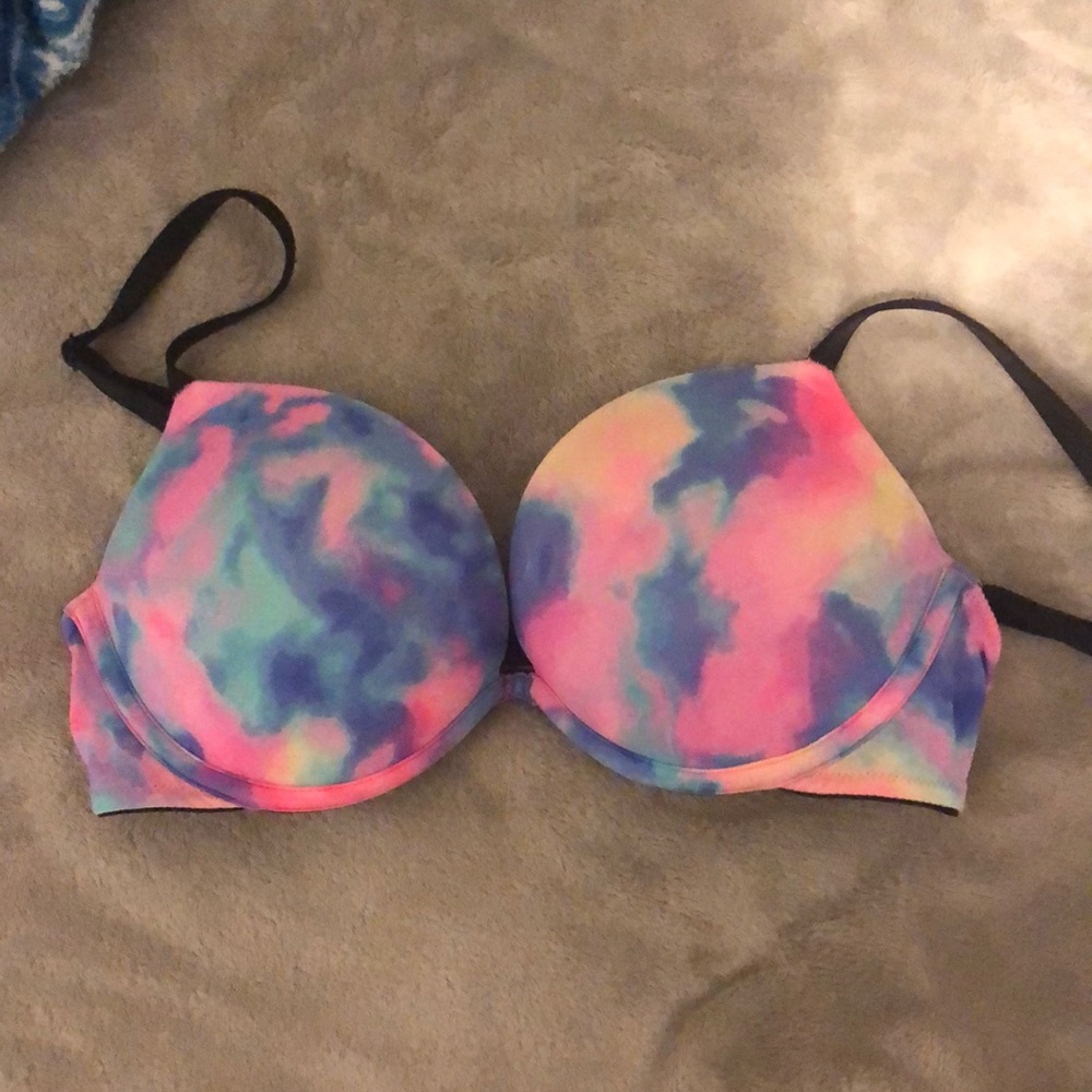 PINK BRA need gone fast SEND OFFERS